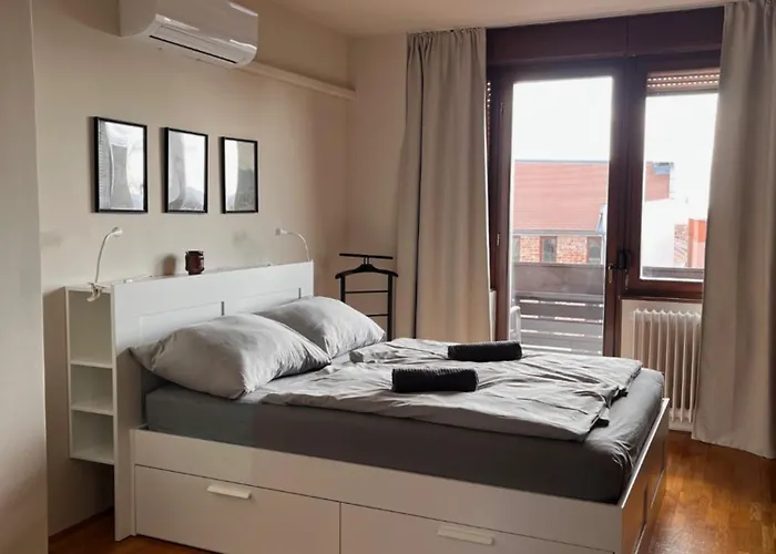 アパート Kacsoh ペーチ